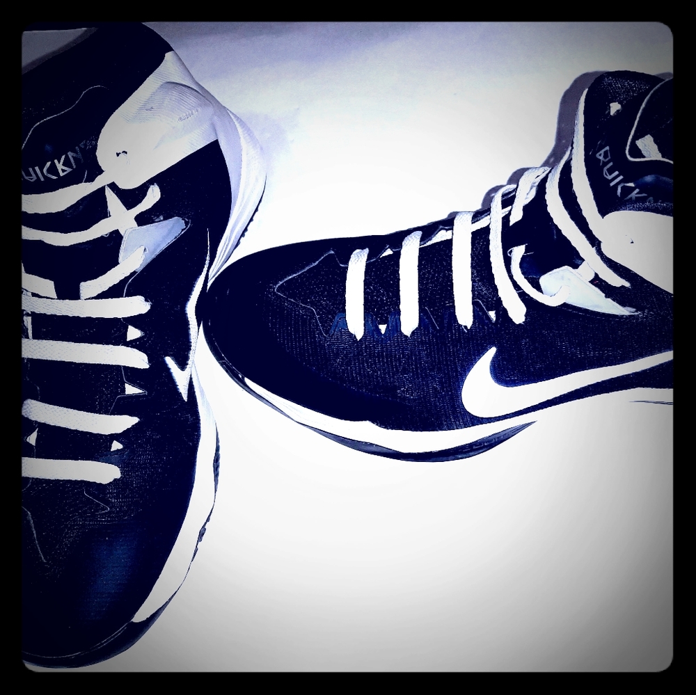 Nike hyperquickness size12